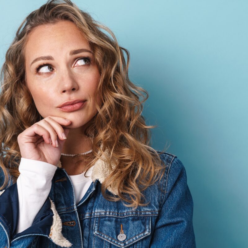 Ci si chiede spesso se il career coaching funziona e questo perché a differenza di altre professioni non restituisci un risultato tangibile, quantificabile. Il coaching agisce a livello trasformativo e decidere di affrontare un percorso significa affidarsi. Non ci sono garanzie in senso assoluto se non il processo.